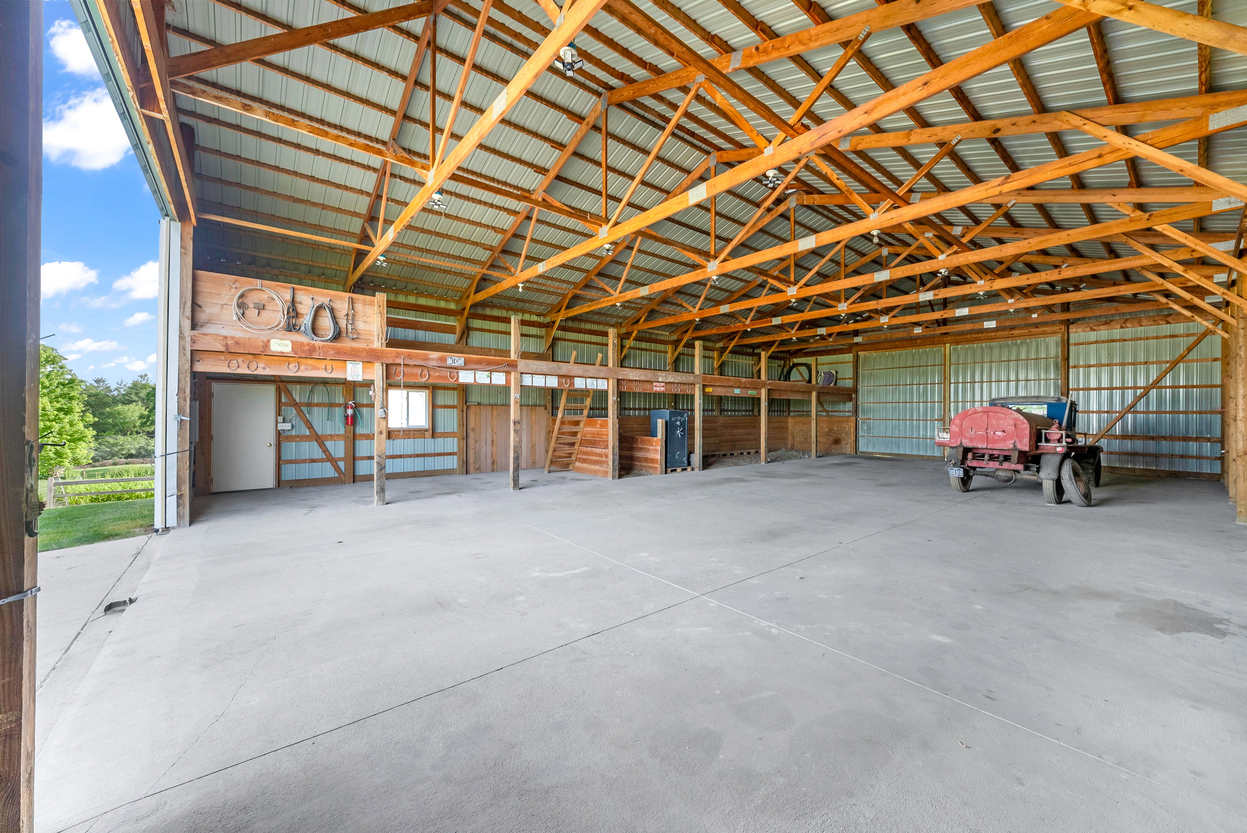Listing Photo: 15329 Kennedy St, Indianola, IA 50125-41